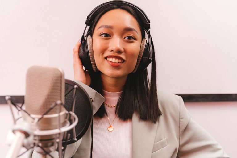 How to Learn Voice Over Female Working Volunteer Voice Over